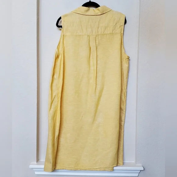 Tahari Sleeveless Half Button Front Dress. Size 2x - Picture 3 of 4